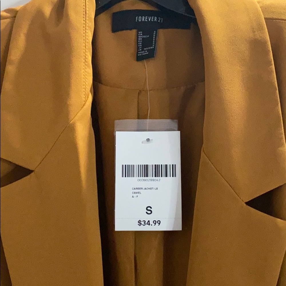 Women Blazer - Picture 3 of 3